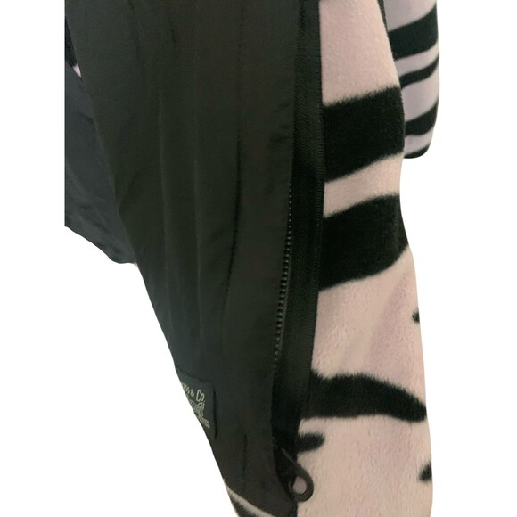 Levi's Skateboarding Mock Sweater Full Zip Fleece Zebra Print Lavender Sz Medium - Picture 7 of 8